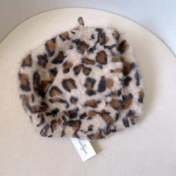 NWT Forever 21 Leopard Beret - Picture 3 of 5